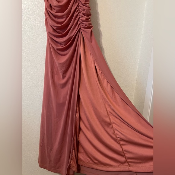 Lulu’s Dress - Picture 6 of 6